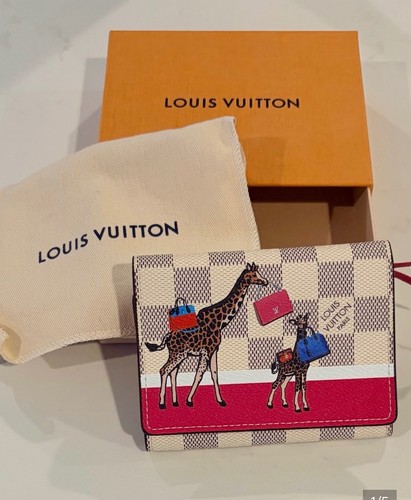 Nwt limited edition louis - limited,