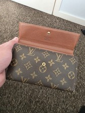Louis Vuitton Sara Wallet