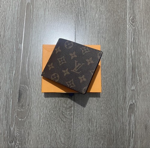 Louis vuitton monogram - louis,